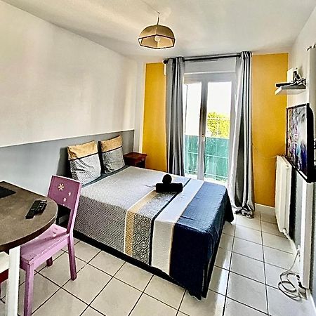 Appartement Proche Gare Et Centre Ville 默伦 外观 照片