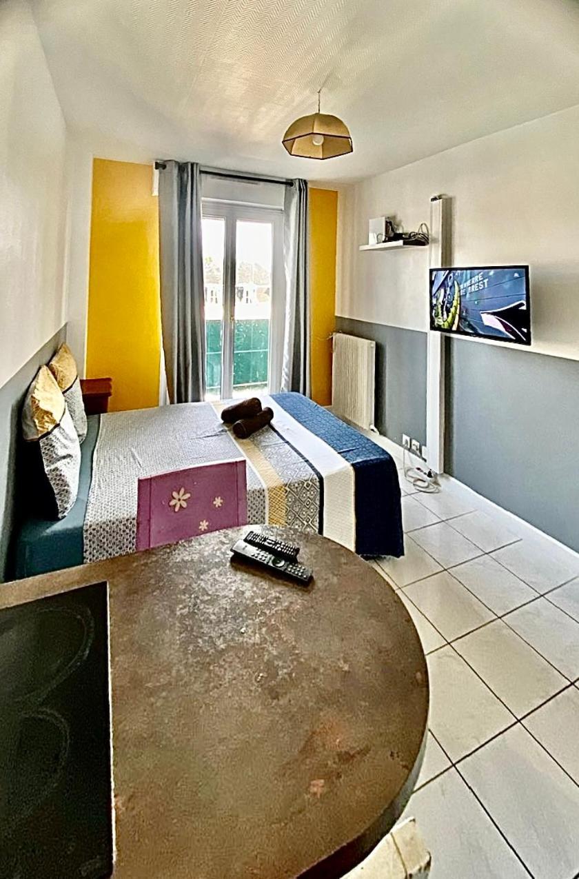 Appartement Proche Gare Et Centre Ville 默伦 外观 照片