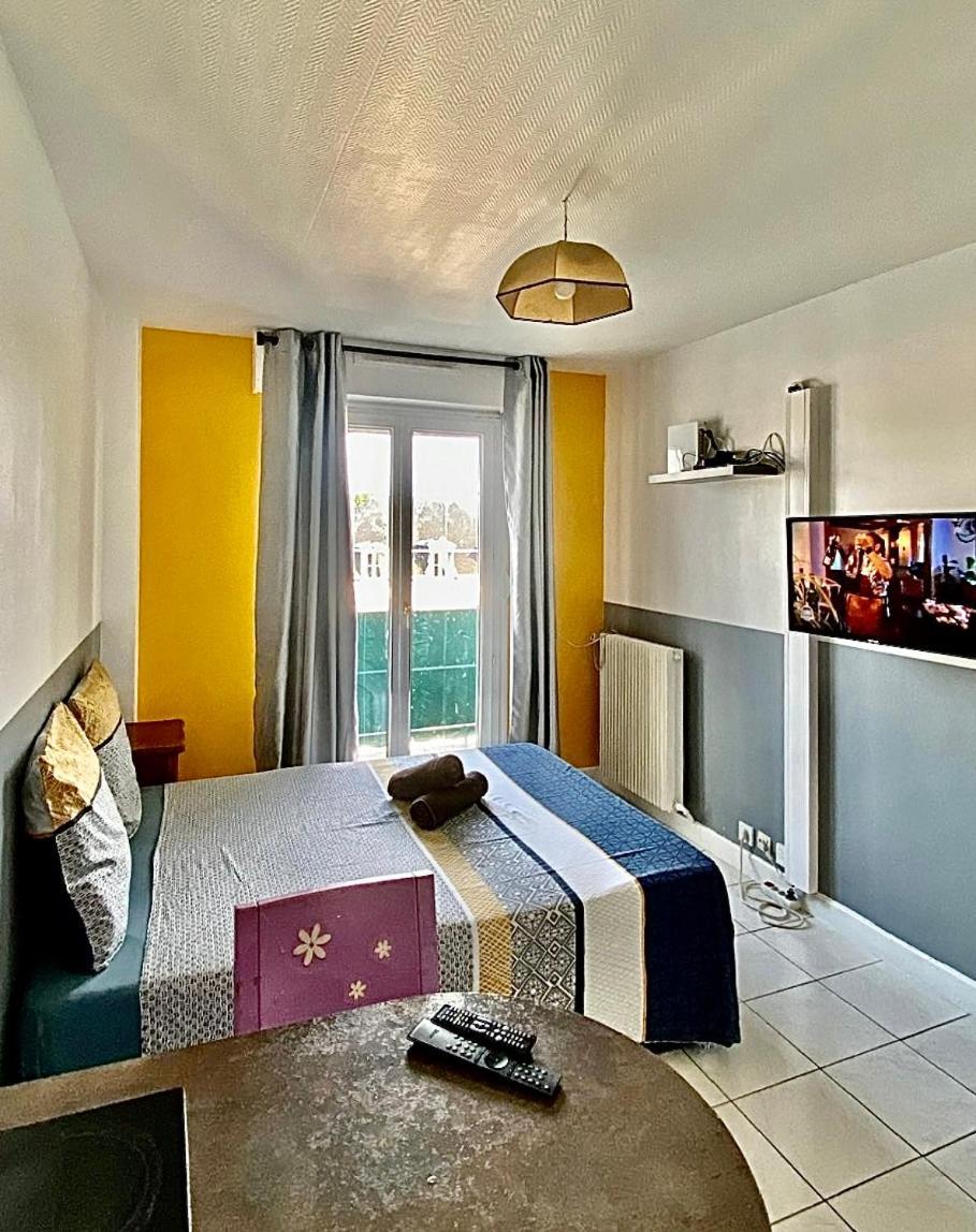 Appartement Proche Gare Et Centre Ville 默伦 外观 照片